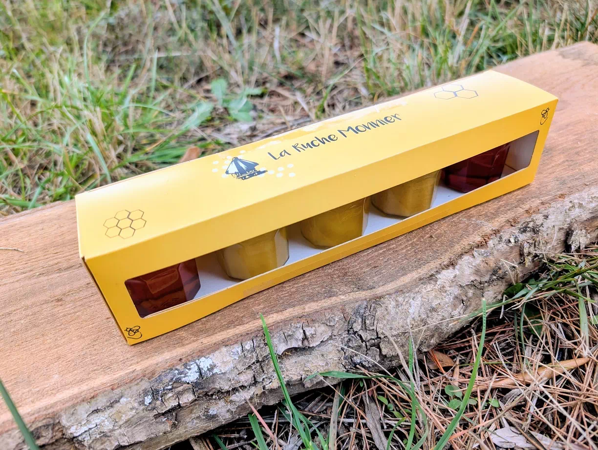 photo coffret carton de dessus la ruche monnier france